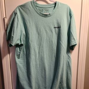 Gently worn mens short sleeve shirt